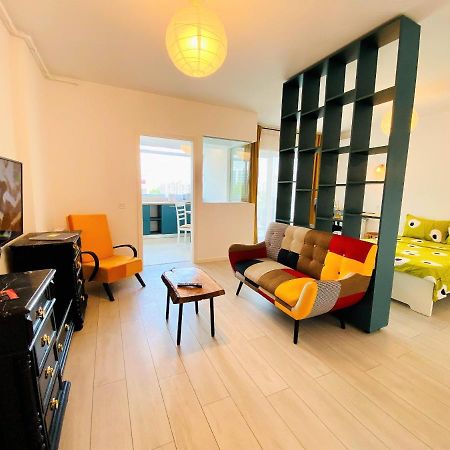 Plaza View Studio Bucharest Luaran gambar