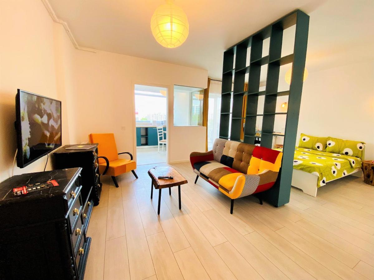 Plaza View Studio Bucharest Luaran gambar