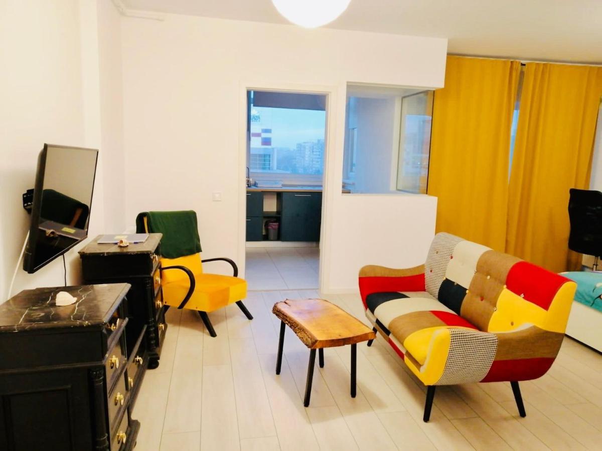 Plaza View Studio Bucharest Luaran gambar