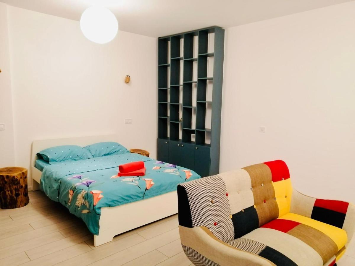 Plaza View Studio Bucharest Luaran gambar